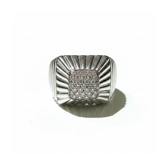 Anello Damiani fascia diamanti taglio brillante CT.0.46 colore H IF oro bianco GR.15.90