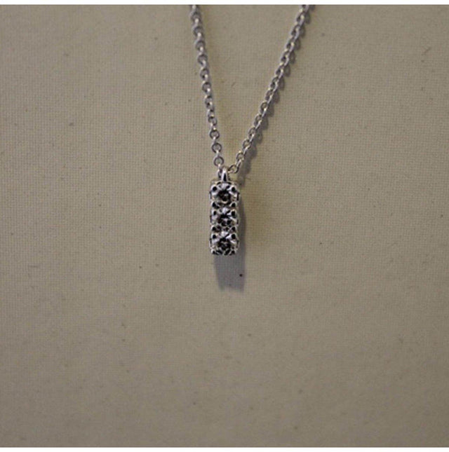 Girocollo Recarlo in oro bianco con diamanti taglio brillante ct.0,15