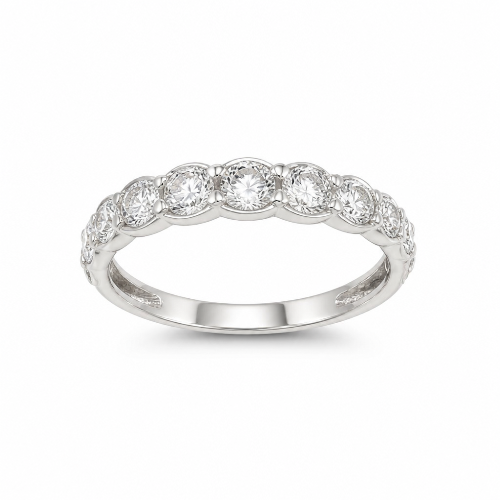 Anello HRD Veretta Scalare in Oro Bianco 18kt con Diamanti - packshot sfondo bianco