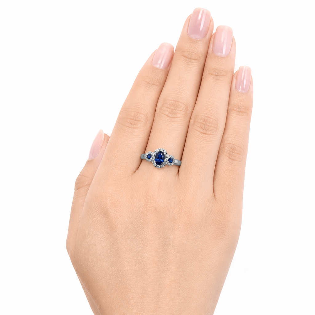 Anello Salvini Zaffiri Brillanti indossato