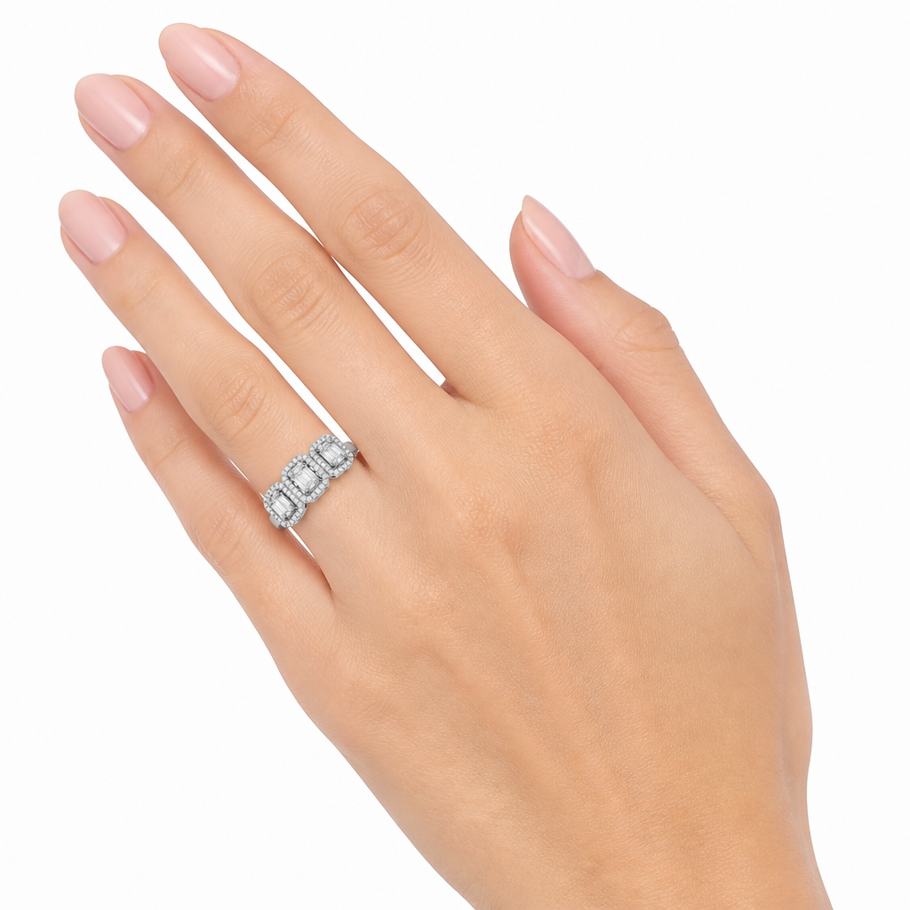 Anello Trilogy Salvini Collezione Magia - indossato
