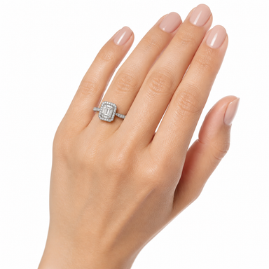 Anello Salvini Collezione Magia - indossato