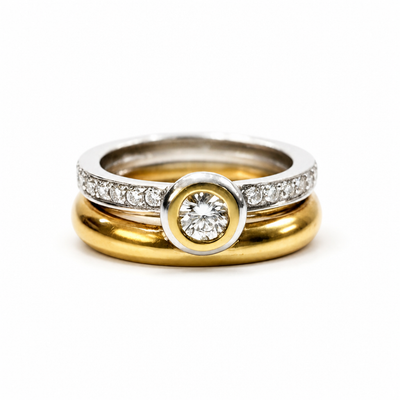 Anello Damiani Oro Bianco E Giallo Con Diamanti 0,12 E 0,17 Ct.